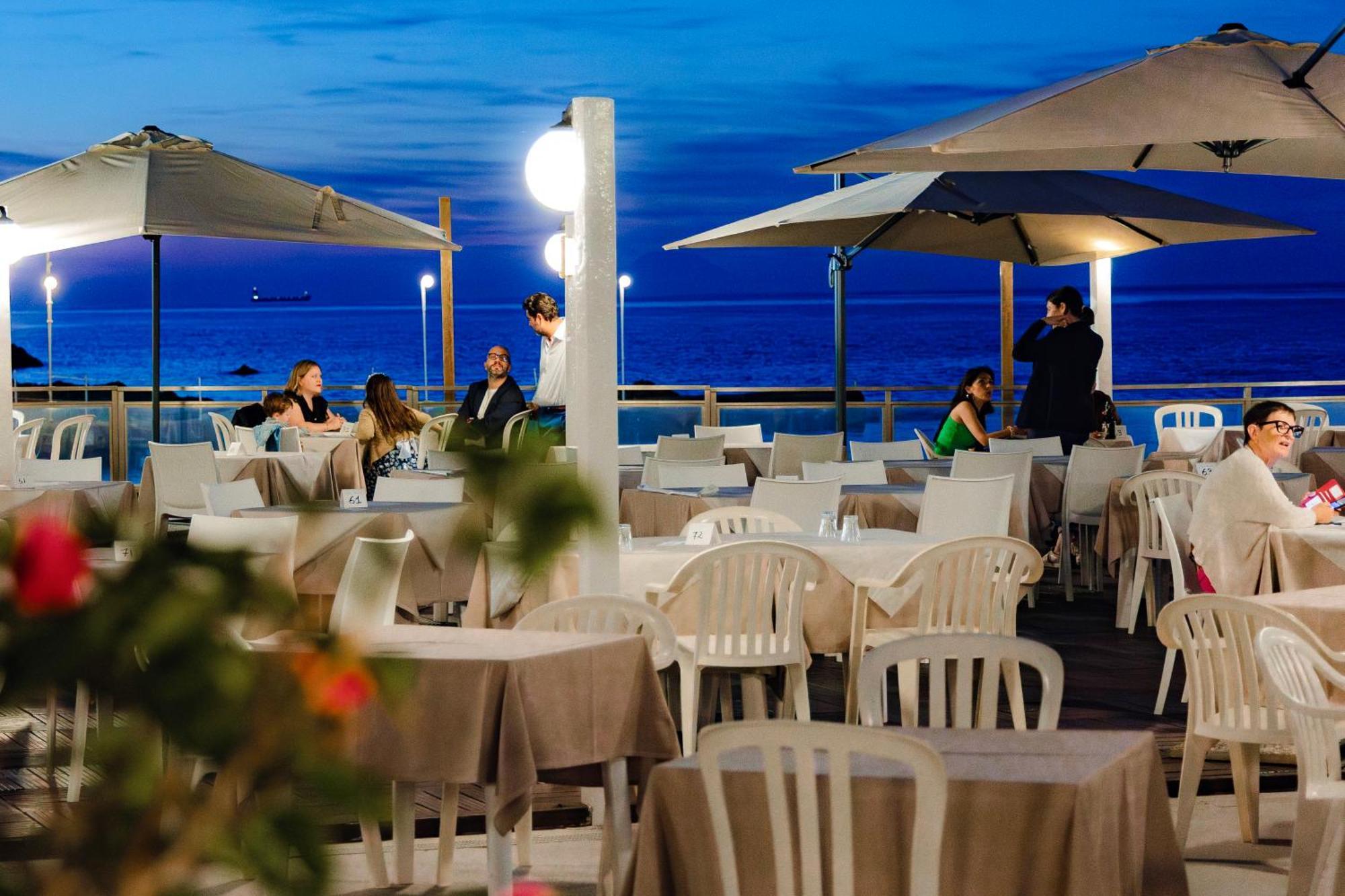Riva Smeralda Camping Lodge Milazzo Luaran gambar