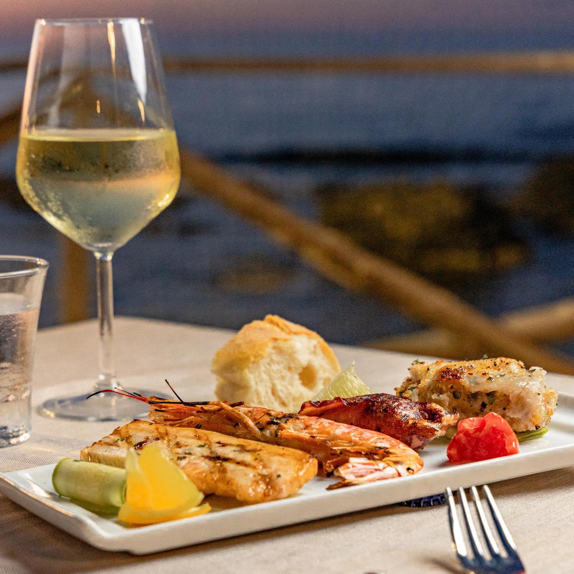 Riva Smeralda Camping Lodge Milazzo Luaran gambar