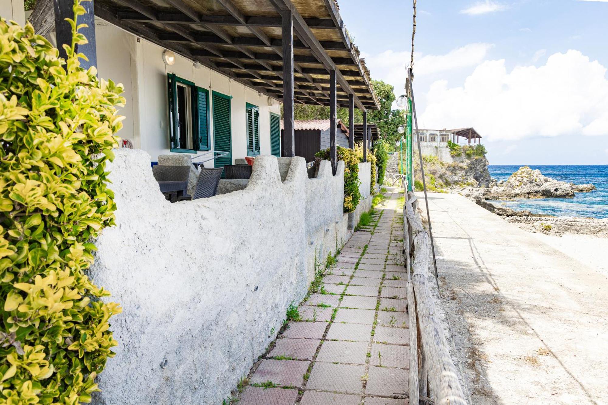 Riva Smeralda Camping Lodge Milazzo Luaran gambar